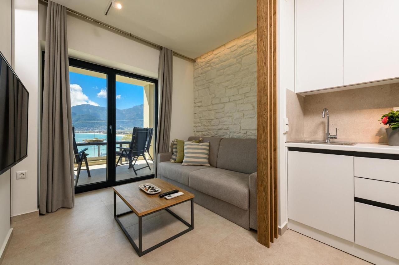 Appartamento Archetypo Luxury Living Chrisi Ammoudia Esterno foto